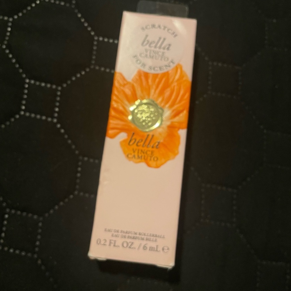 Vince Camuto Bella Orange-Toned Scented Body Oil